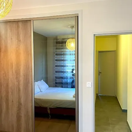 Moderne Proche Gare Apartament