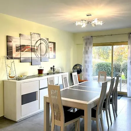 Moderne Proche Gare דירה