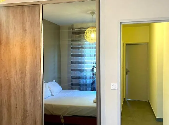 Moderne Proche Gare Apartmán